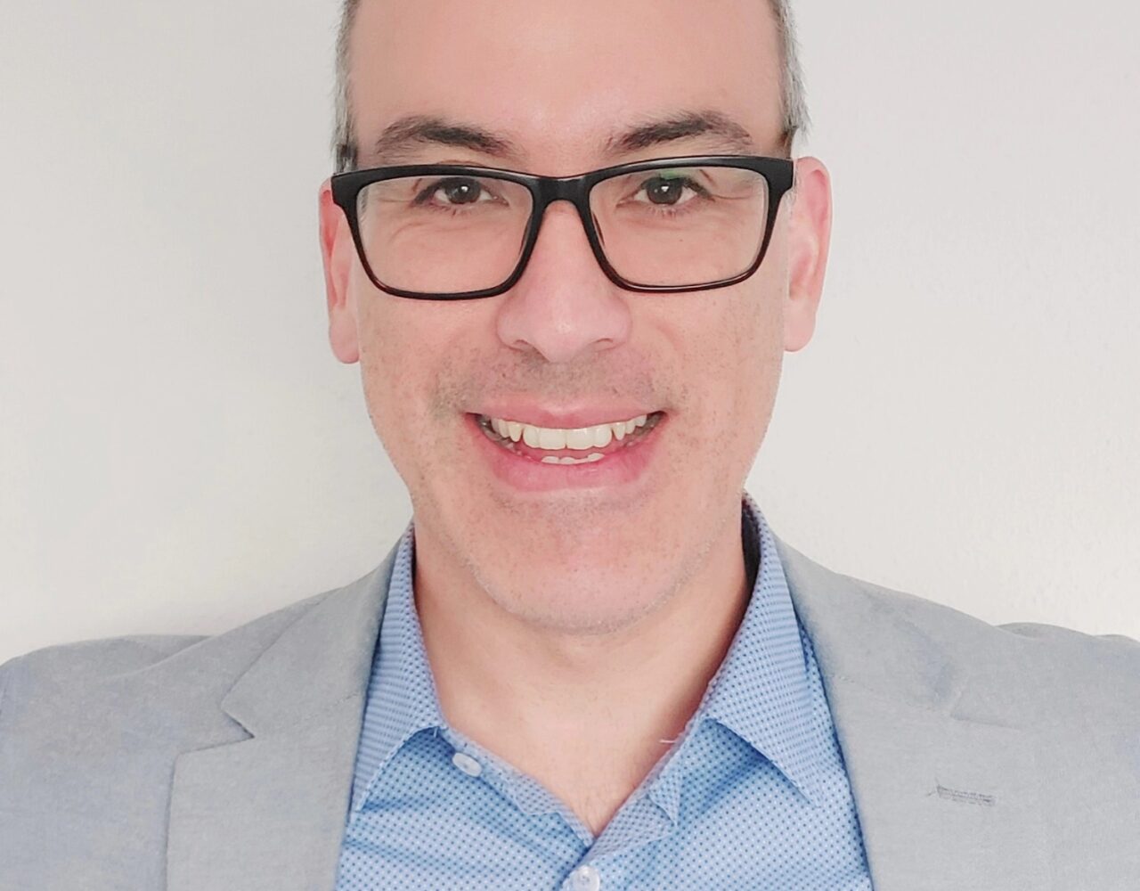Mtro. Julio Pizarro Metzdorf